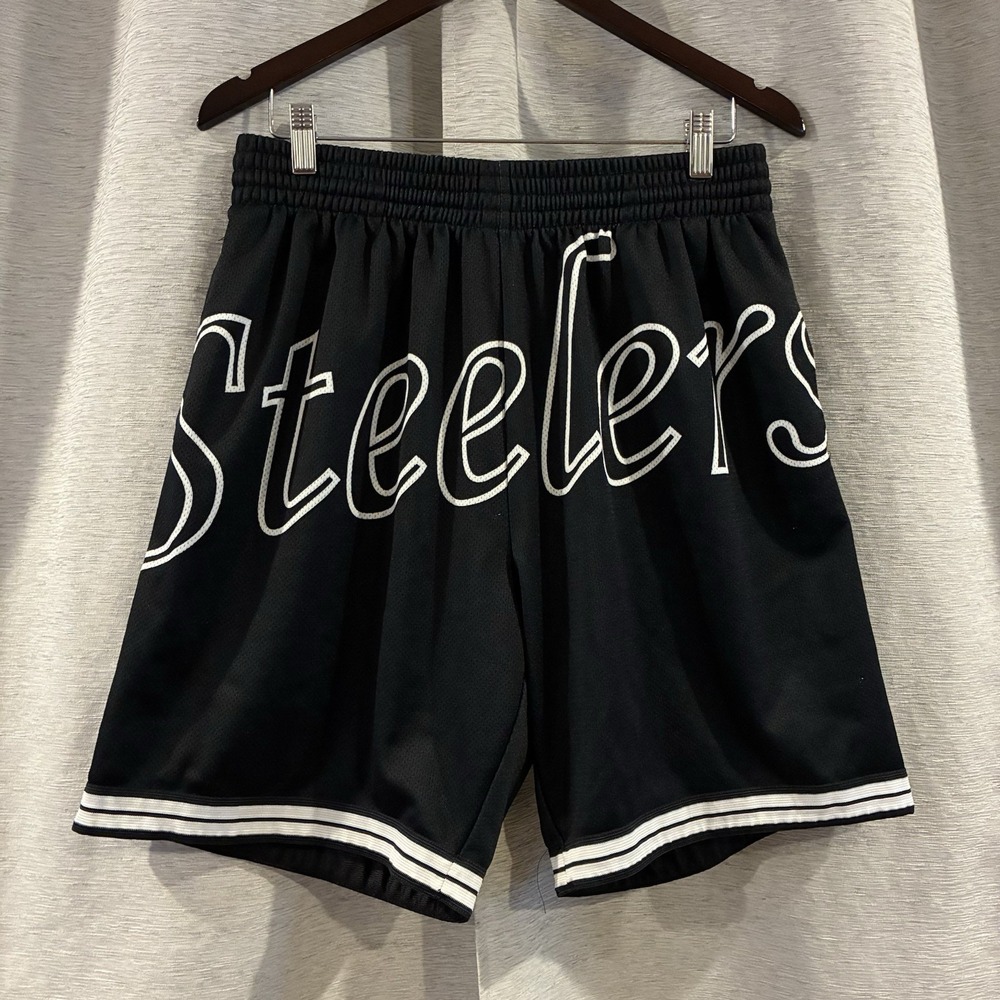 Mitchell and Ness Pittsburgh Steelers big face 3.0 fashion‎ shorts Size Large